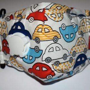 Kids printed face mask with valve